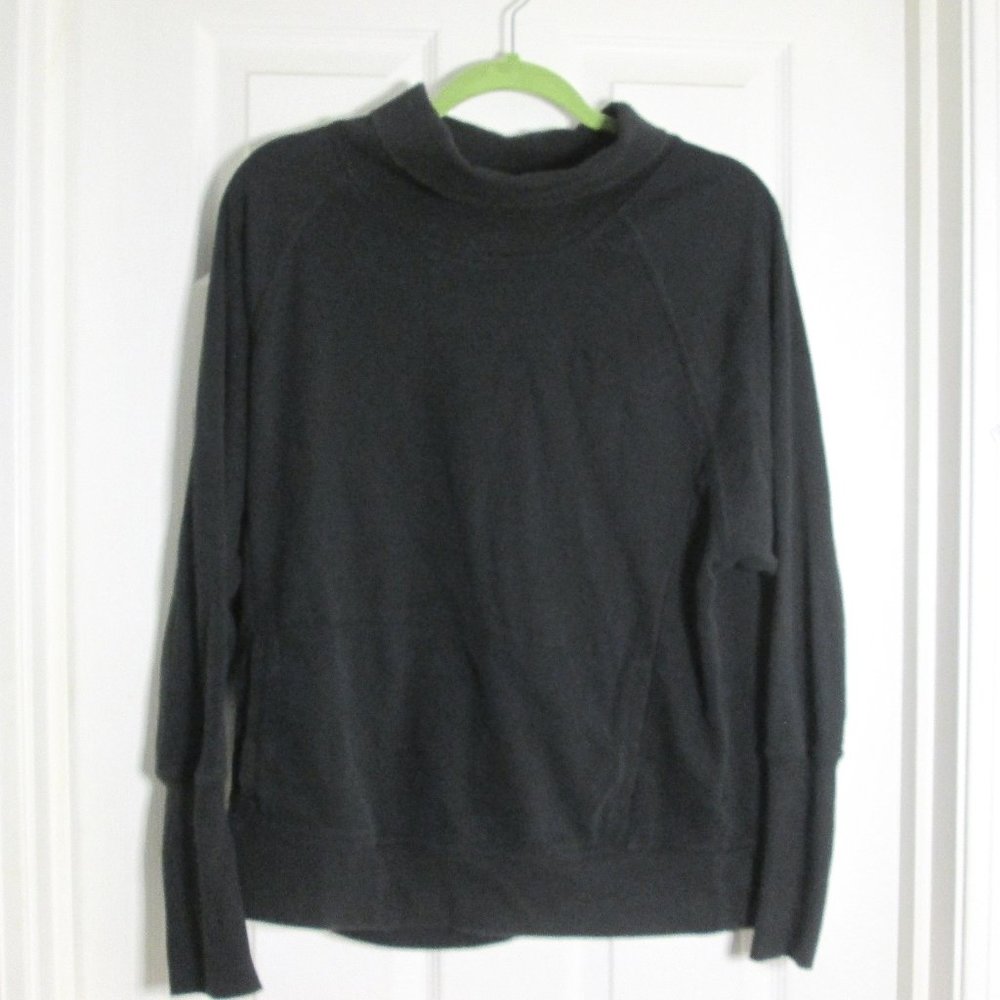 Champion kangaroo pocket Long Sleeve Black Cotton Blend Knit Mock Turtleneck Top